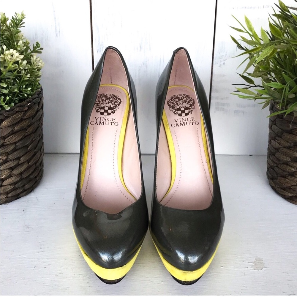 Vince Camuto Dacoma Pump Hurricane Gray  Patent